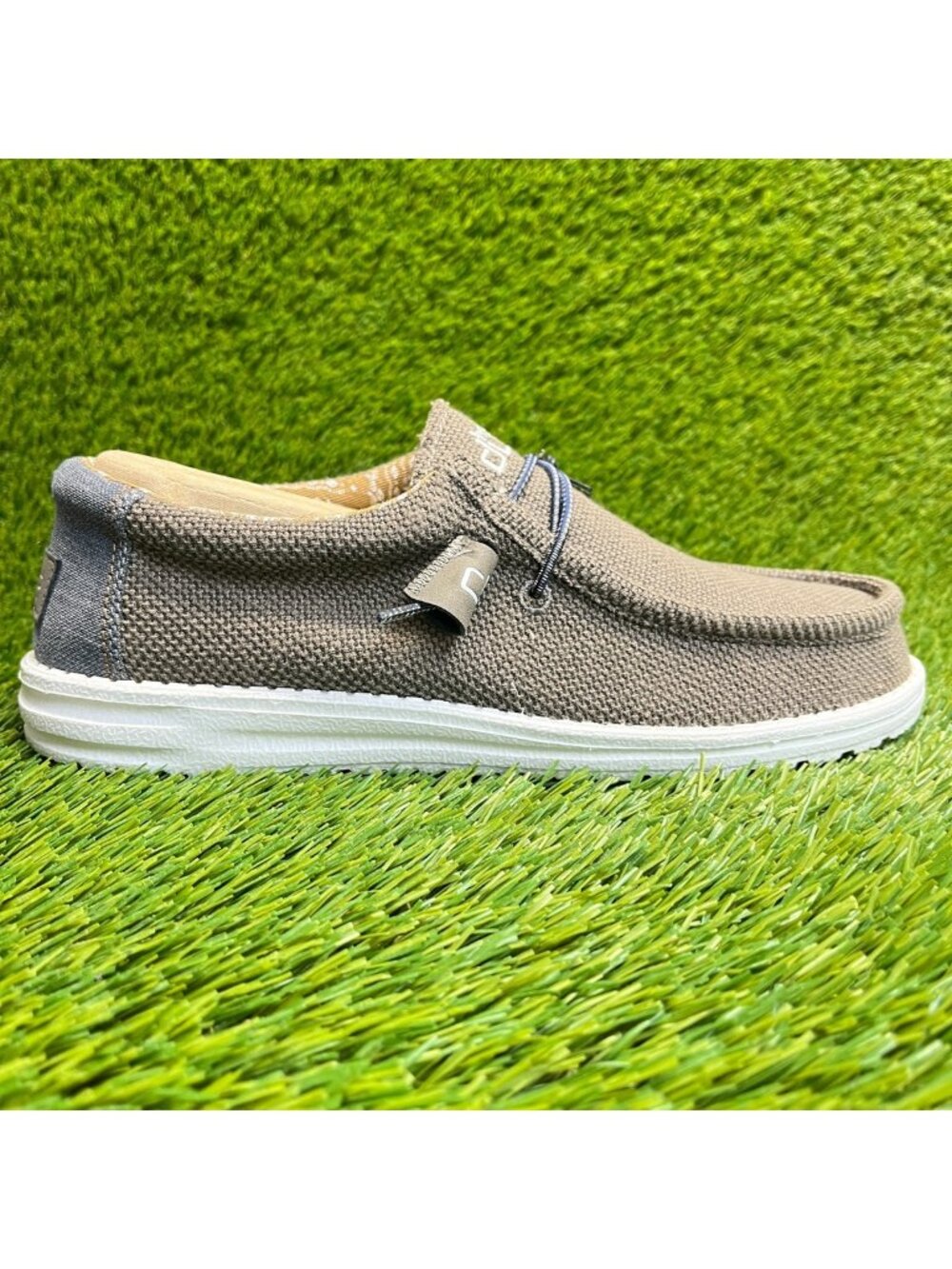 Hey Dude Wally Paisley Mens Size 8 Chocolate White Casual Walking Slip-On Shoes